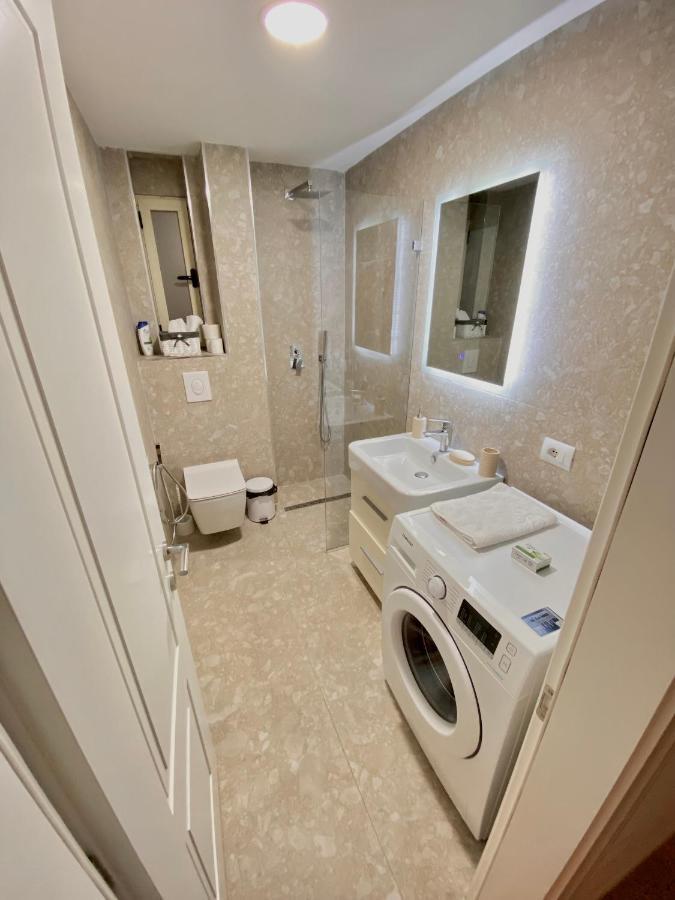 Jolie Center Apartment ティラナ エクステリア 写真